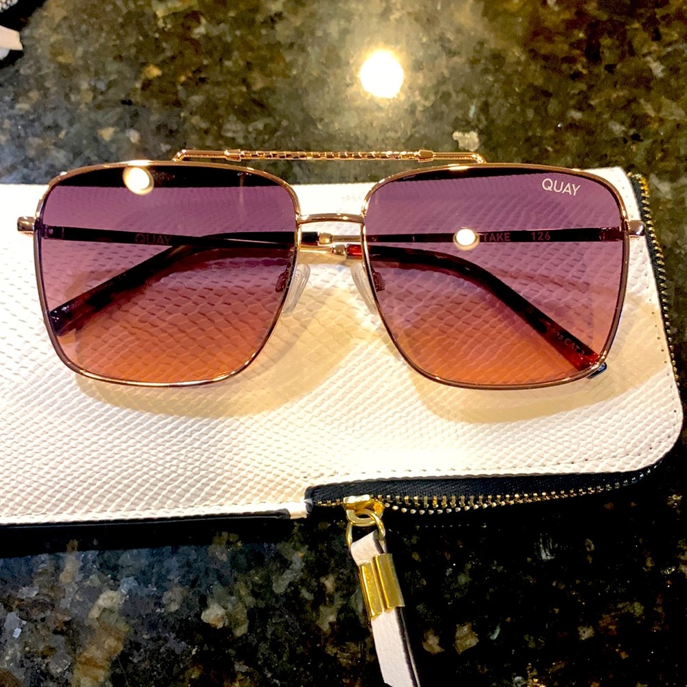 Quay ladies sunglasses.